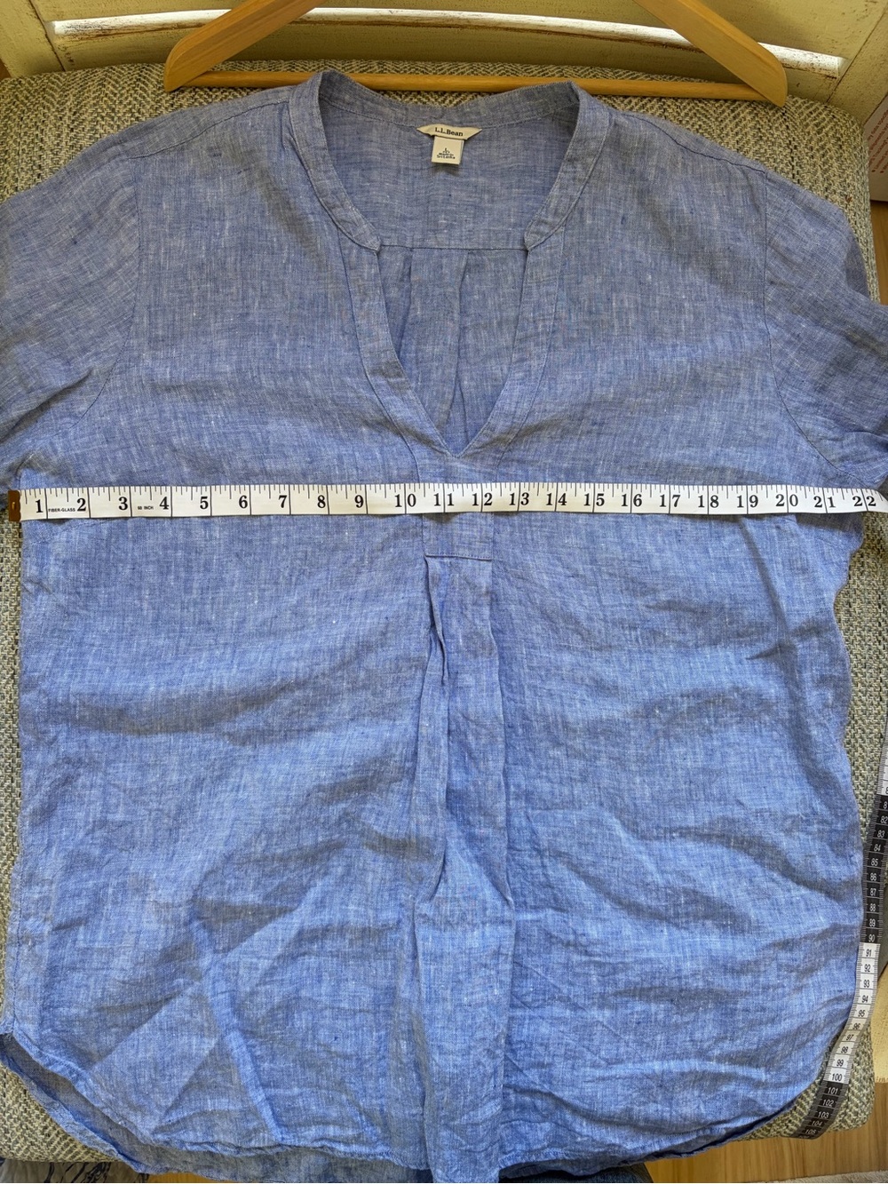 L.L. Bean Classy Blue Linen V-Neck Tunic - Picture 7 of 9